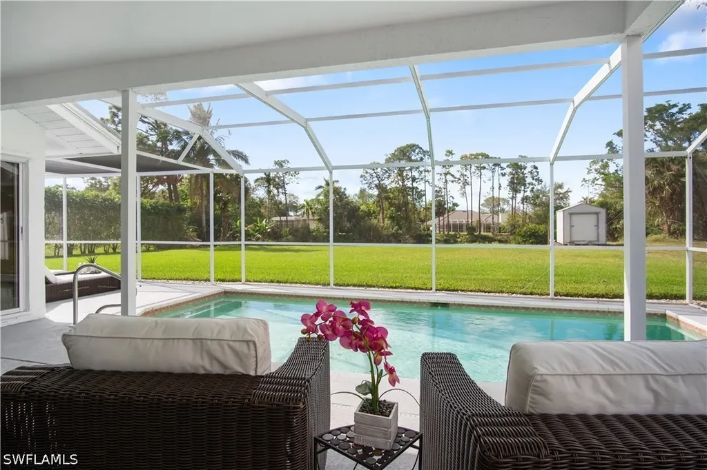 1719 Camelia Lane Naples FL 34105
