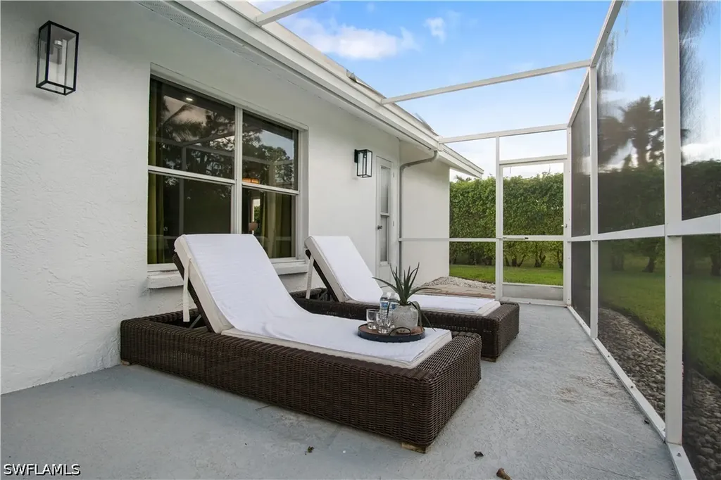 1719 Camelia Lane Naples FL 34105