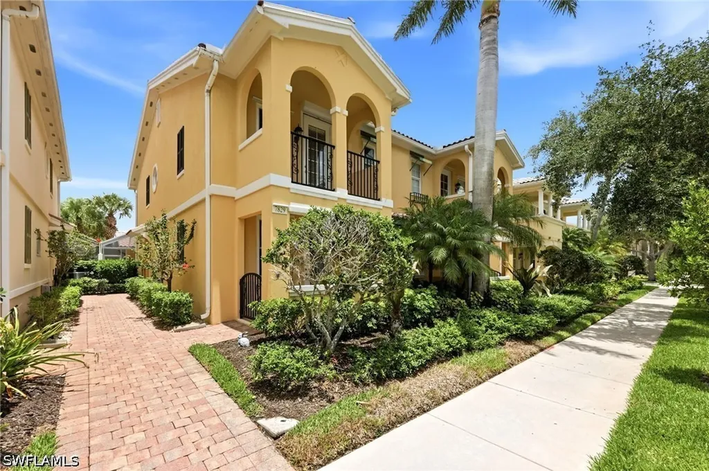 7829 Veronawalk Boulevard Naples FL 34114