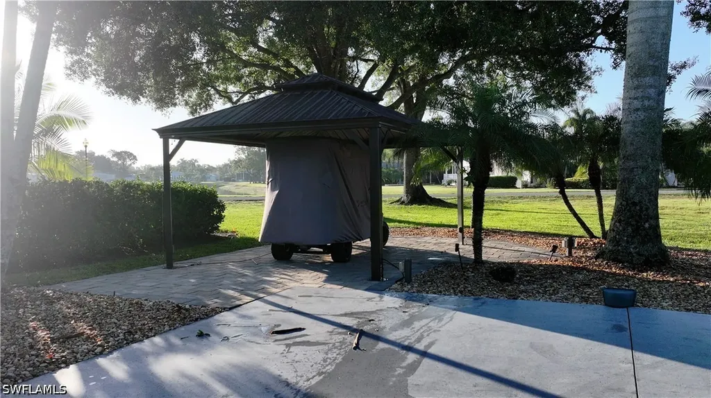 10030 Parkwood Drive Fort Myers FL 33905