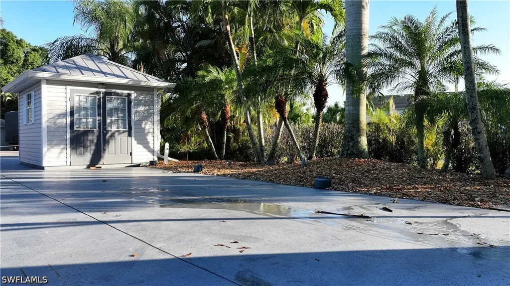 10030 Parkwood Drive Fort Myers FL 33905