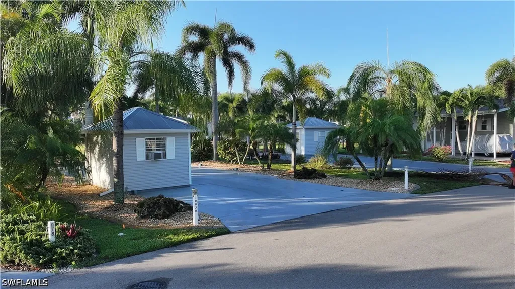 10030 Parkwood Drive Fort Myers FL 33905