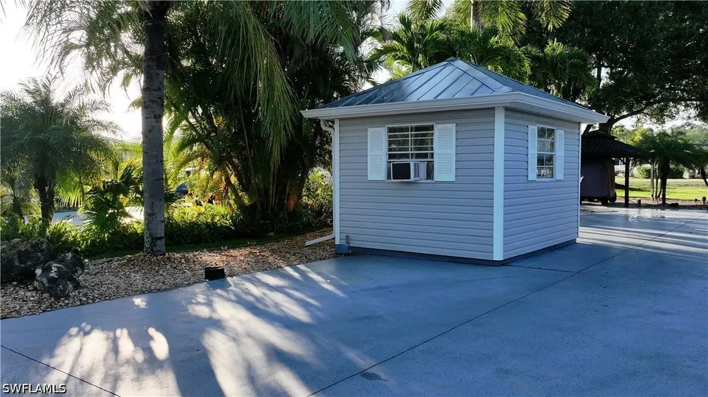 10030 Parkwood Drive Fort Myers FL 33905