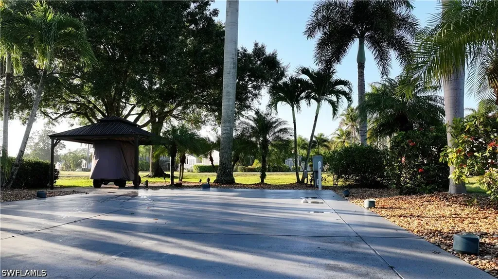 10030 Parkwood Drive Fort Myers FL 33905