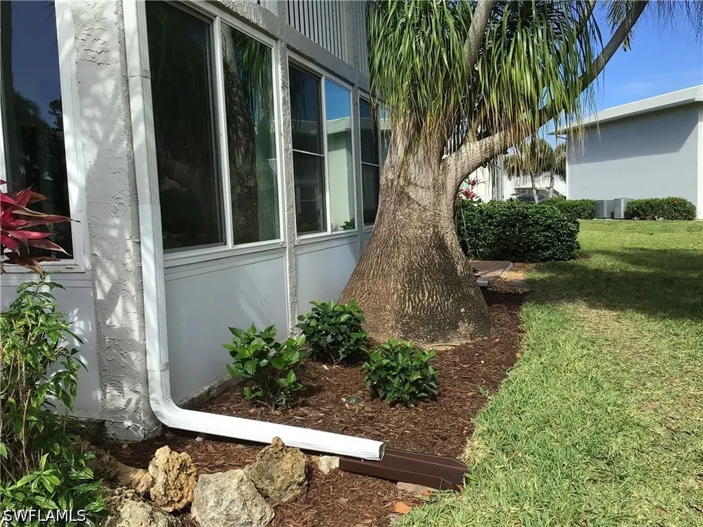 195 Peppermint Lane W Naples FL 34112