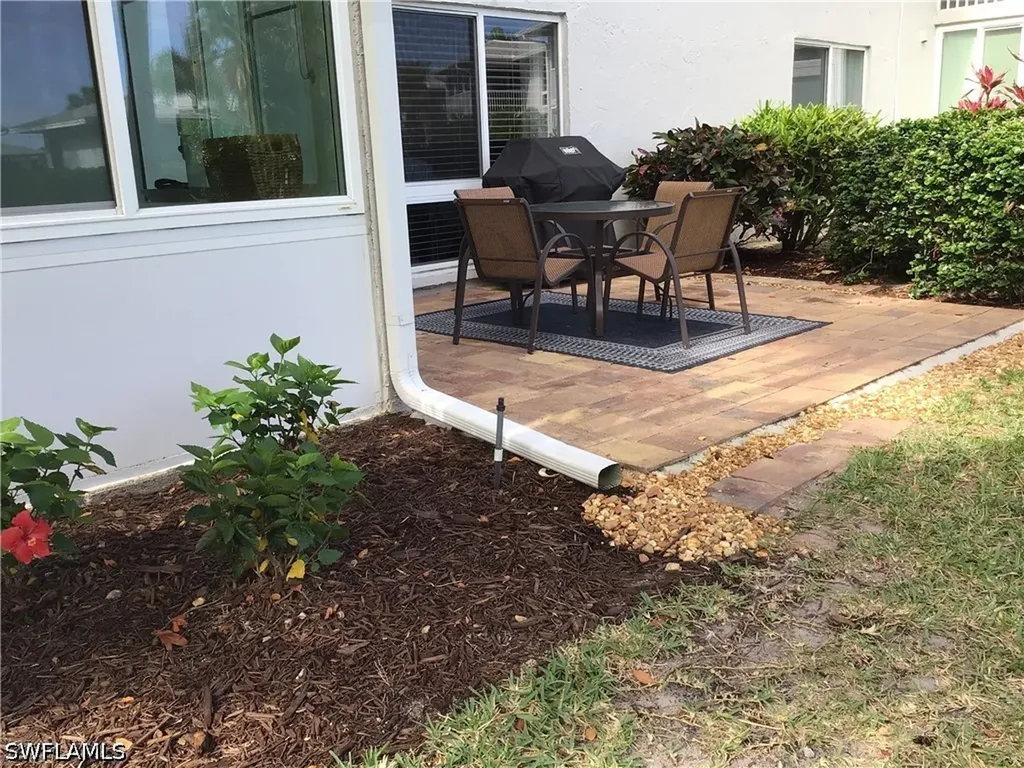 195 Peppermint Lane W Naples FL 34112