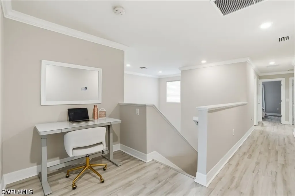 7195 Wilton Drive Naples FL 34109