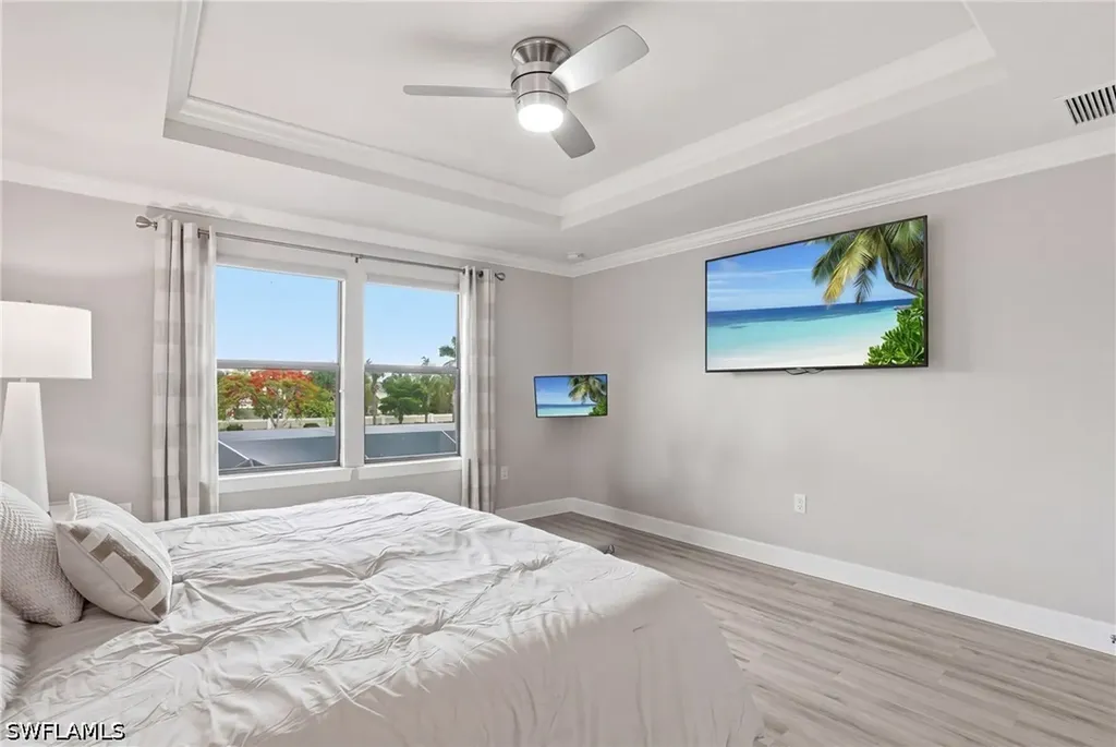 7195 Wilton Drive Naples FL 34109