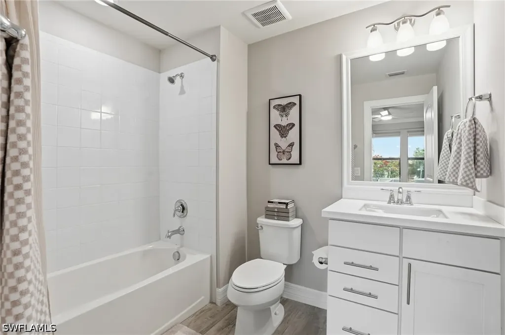 7195 Wilton Drive Naples FL 34109