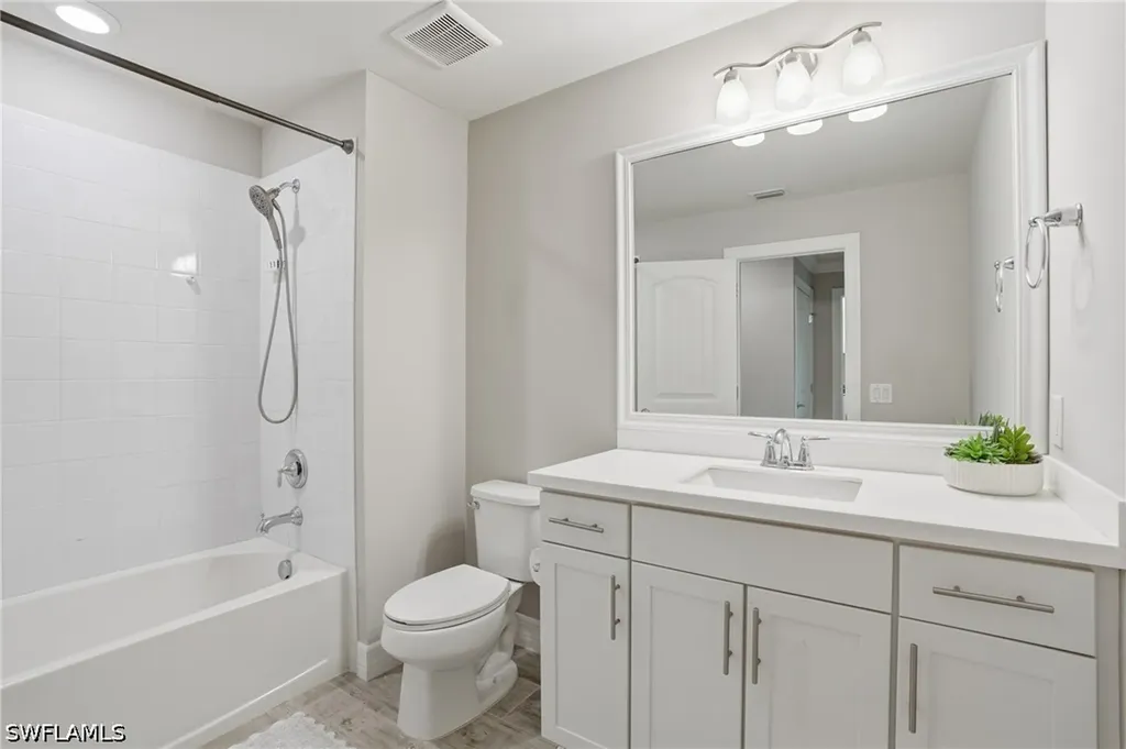 7195 Wilton Drive Naples FL 34109