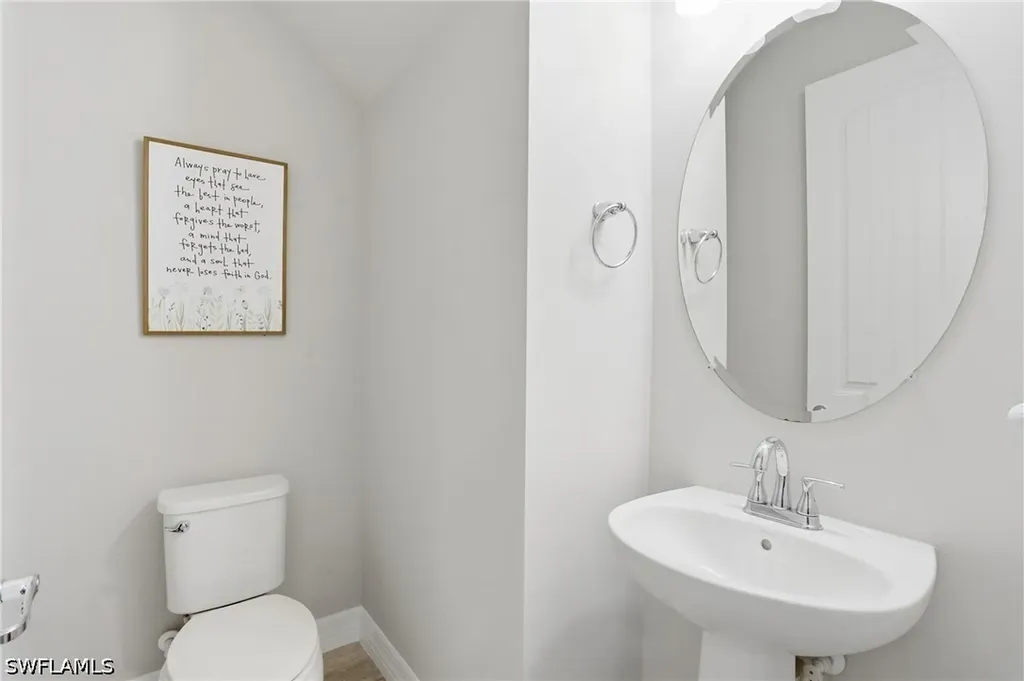 7195 Wilton Drive Naples FL 34109
