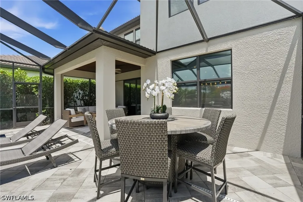 7195 Wilton Drive Naples FL 34109