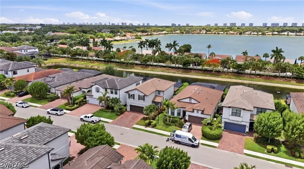 7195 Wilton Drive Naples FL 34109
