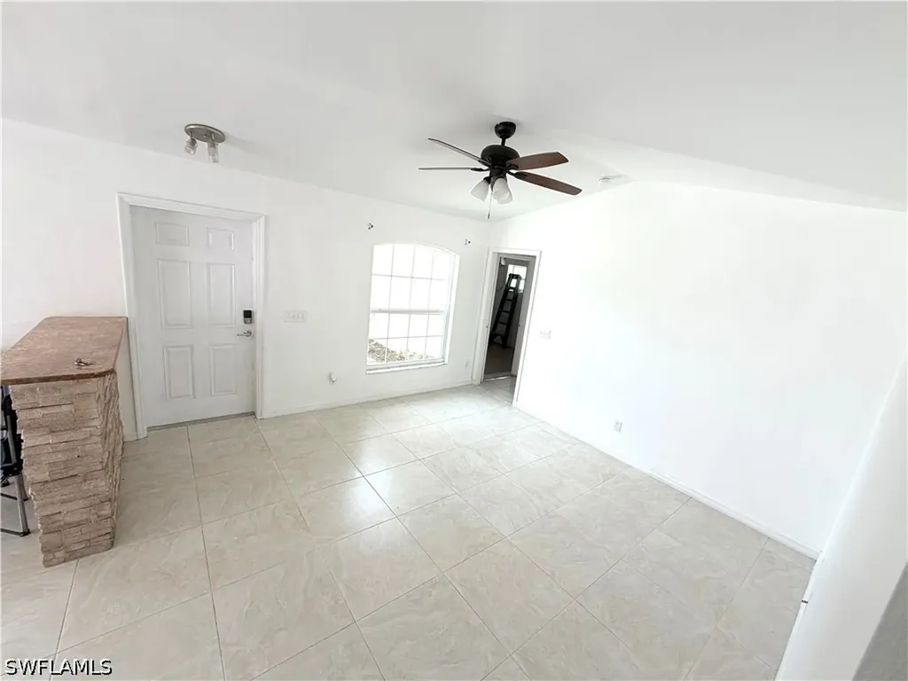 3586 Seagrape Avenue Naples FL 34104