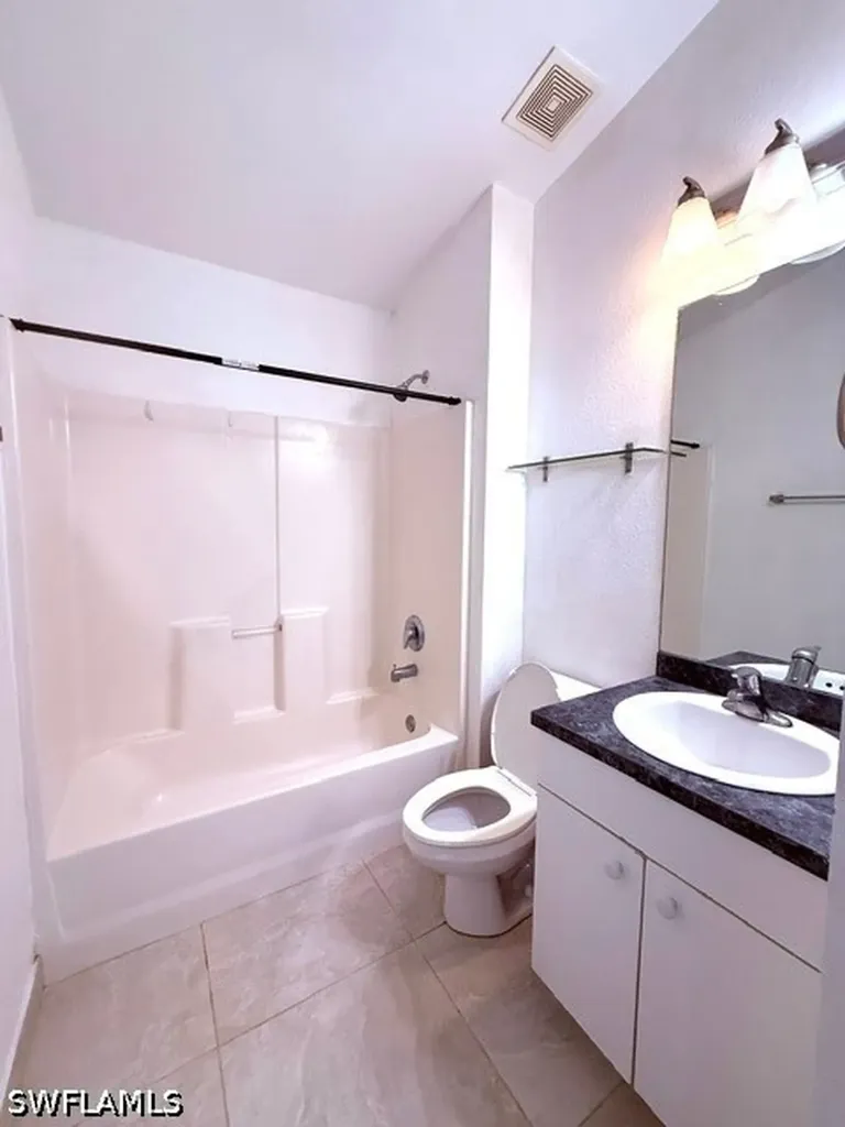 3586 Seagrape Avenue Naples FL 34104