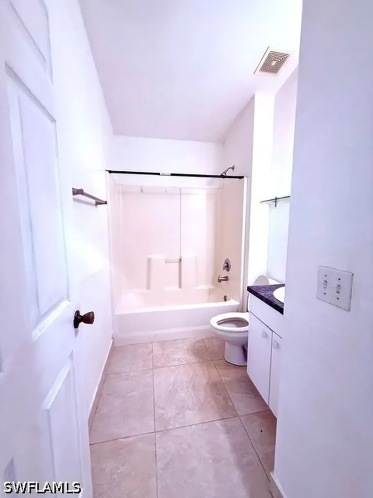 3586 Seagrape Avenue Naples FL 34104