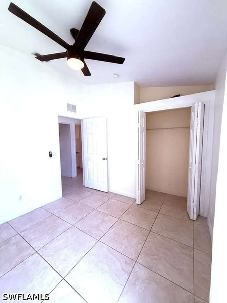 3586 Seagrape Avenue Naples FL 34104