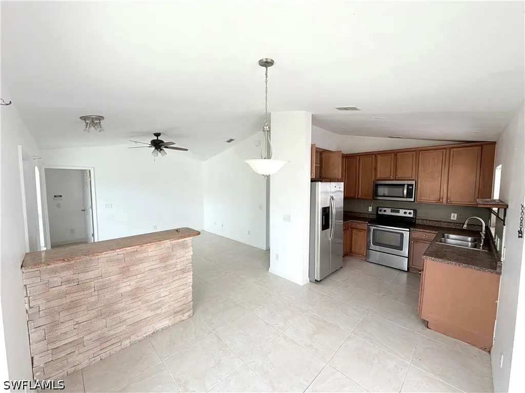 3586 Seagrape Avenue Naples FL 34104