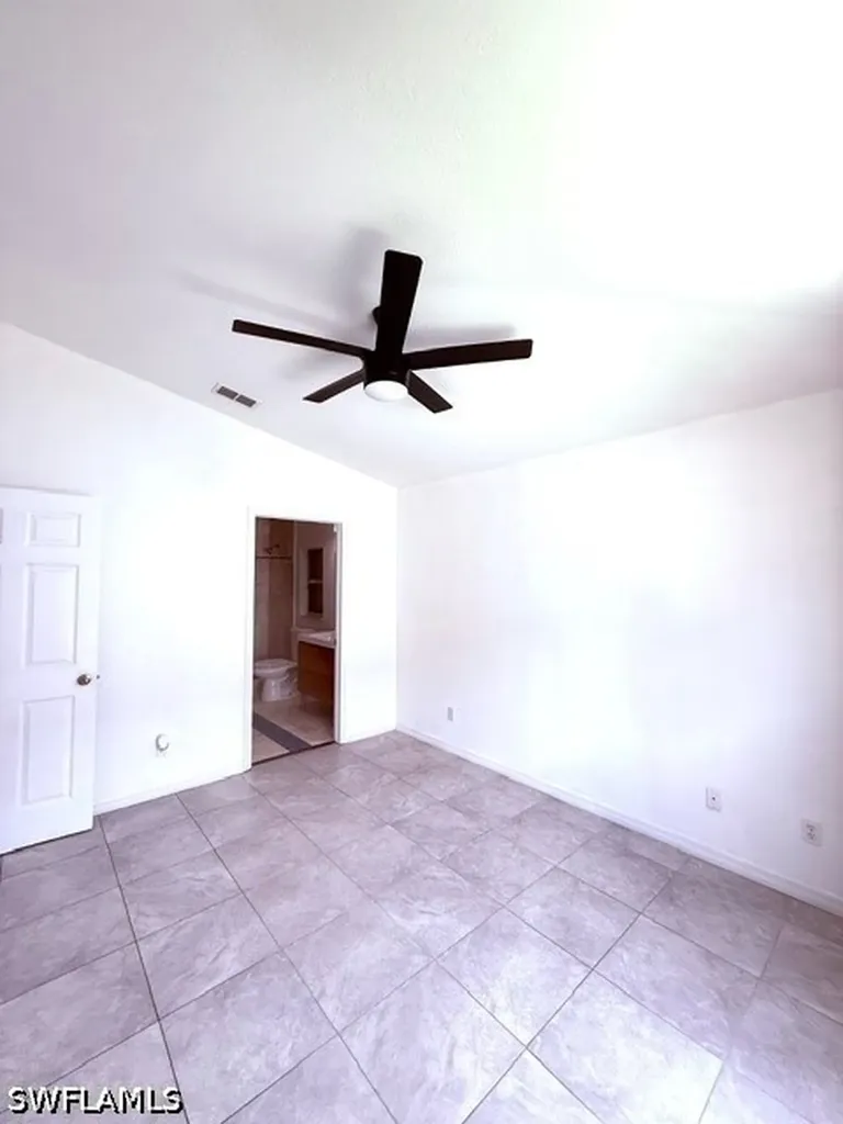 3586 Seagrape Avenue Naples FL 34104