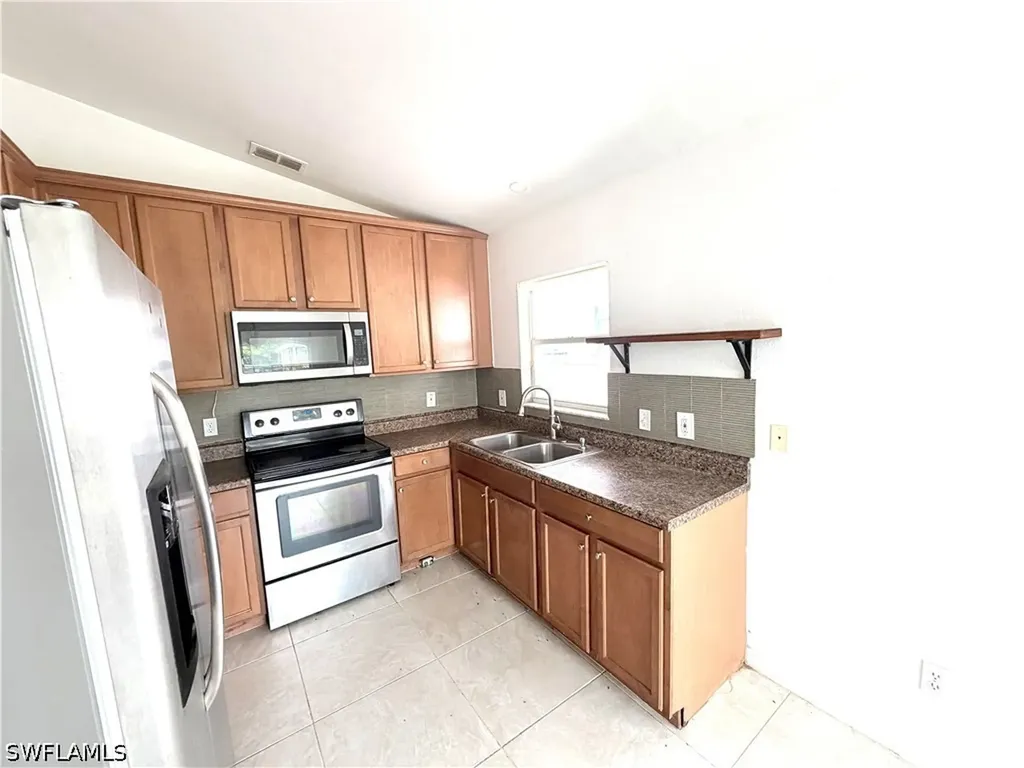 3586 Seagrape Avenue Naples FL 34104