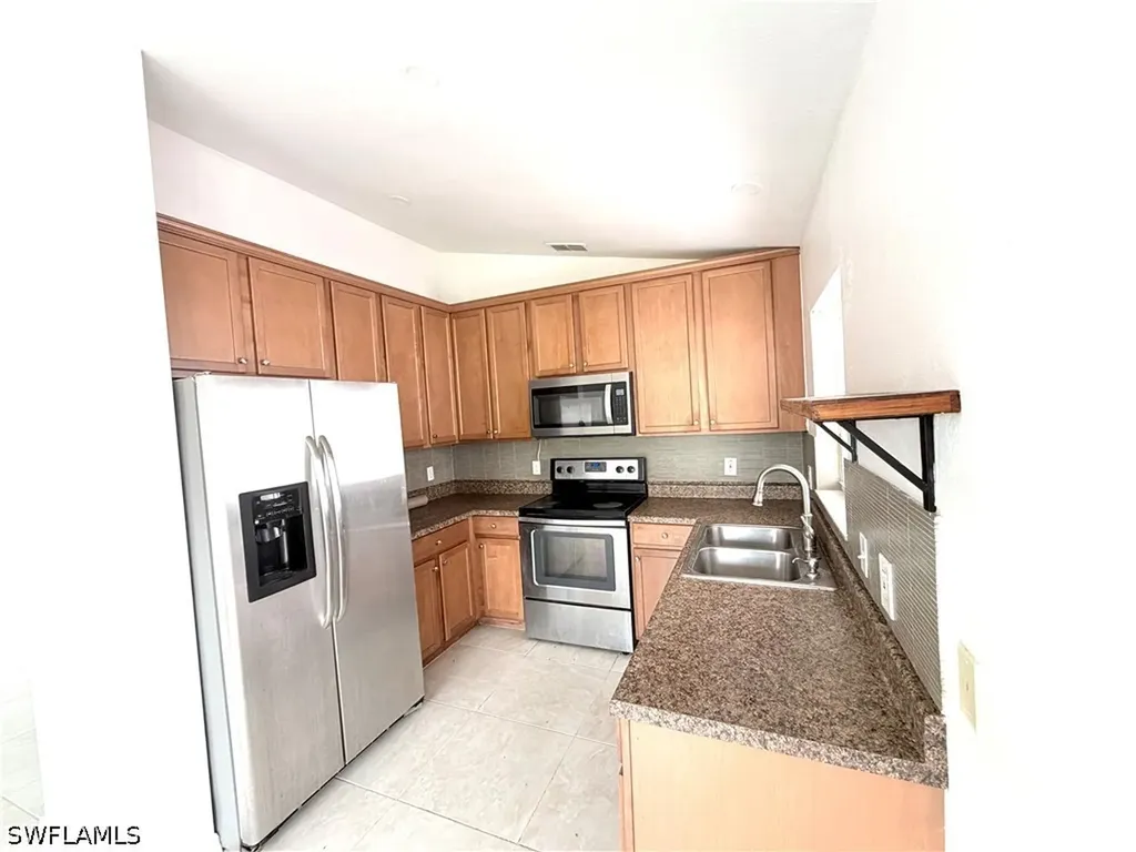 3586 Seagrape Avenue Naples FL 34104