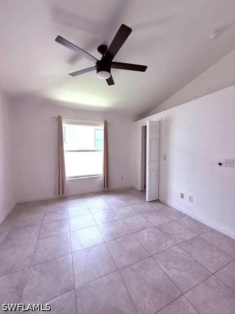 3586 Seagrape Avenue Naples FL 34104