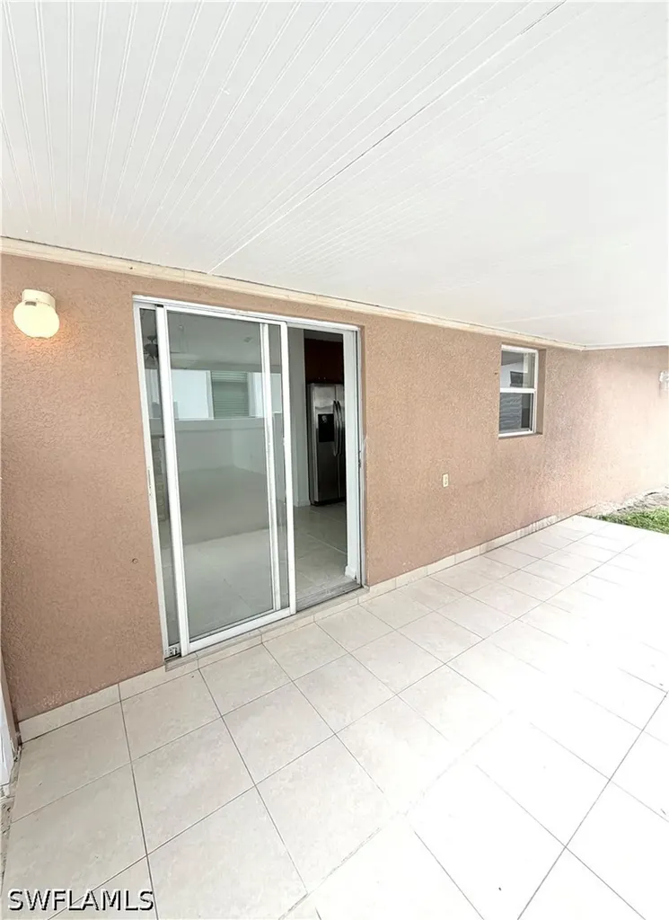 3586 Seagrape Avenue Naples FL 34104