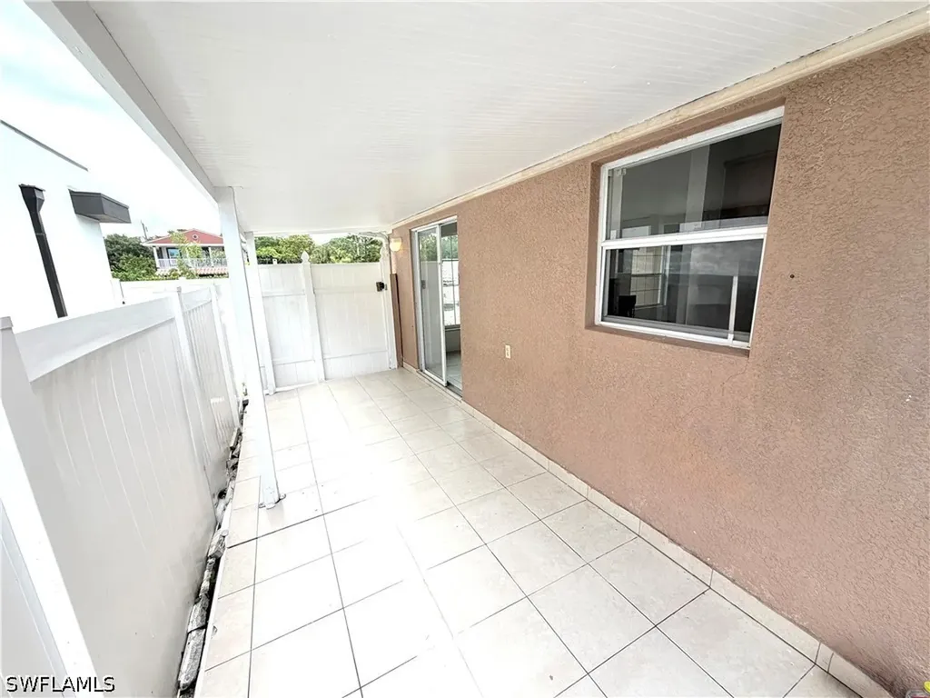 3586 Seagrape Avenue Naples FL 34104