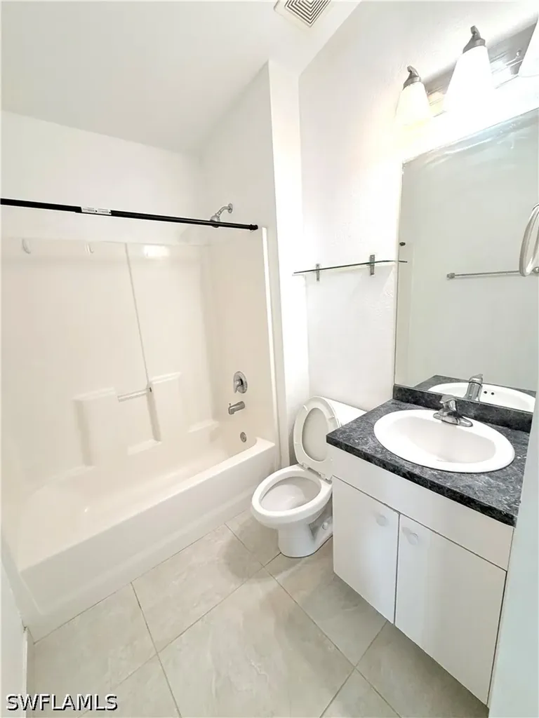3586 Seagrape Avenue Naples FL 34104