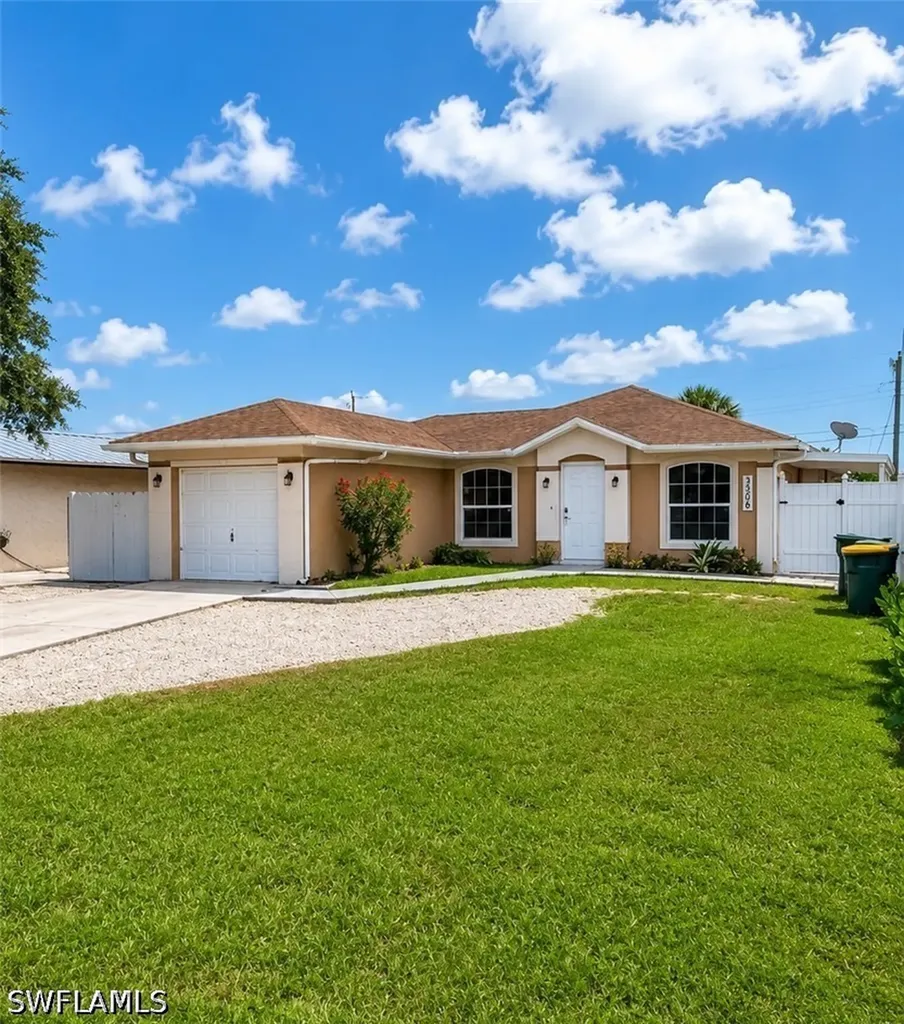 3586 Seagrape Avenue Naples FL 34104