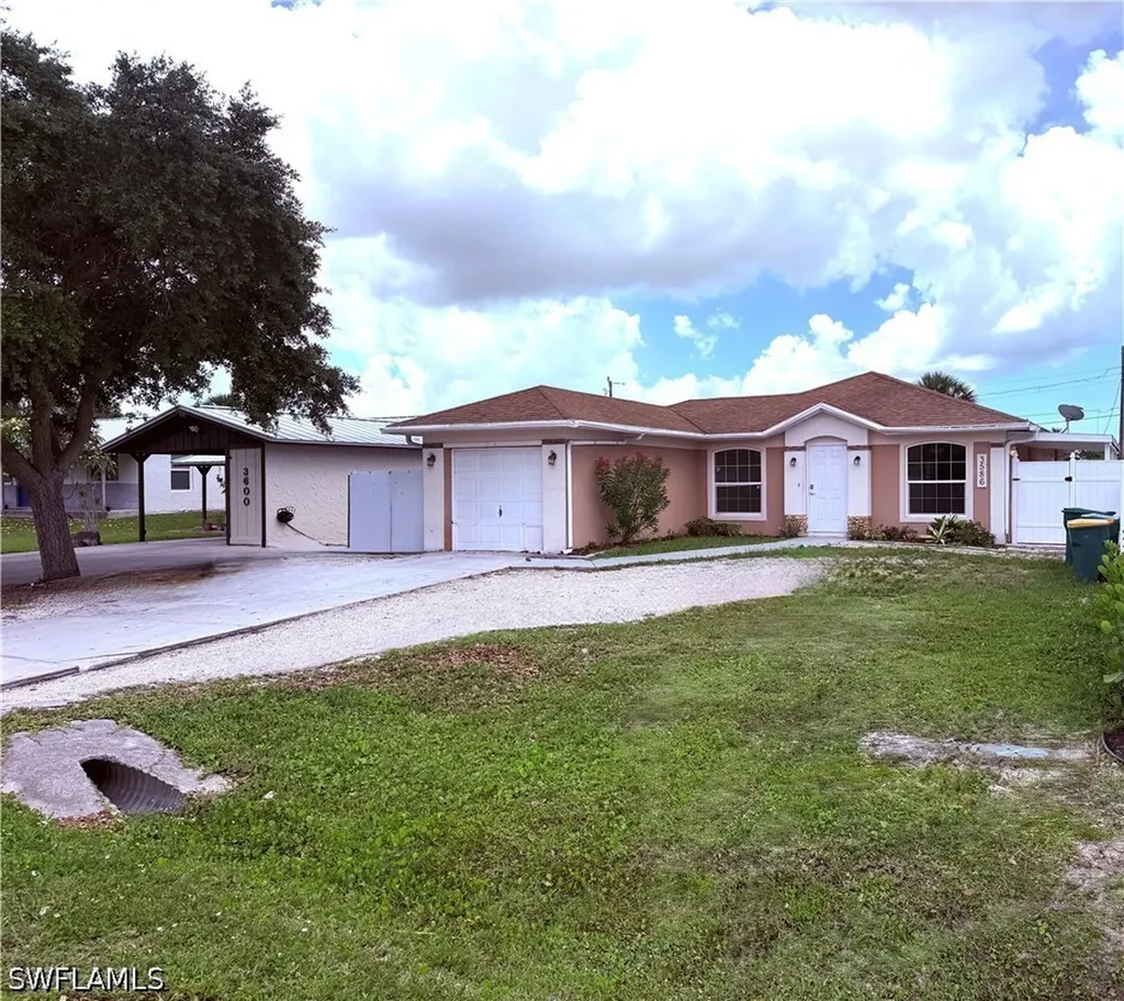 3586 Seagrape Avenue Naples FL 34104