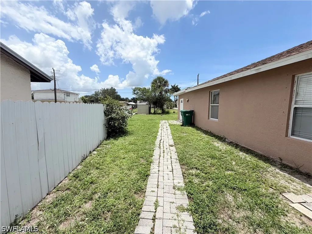 3586 Seagrape Avenue Naples FL 34104