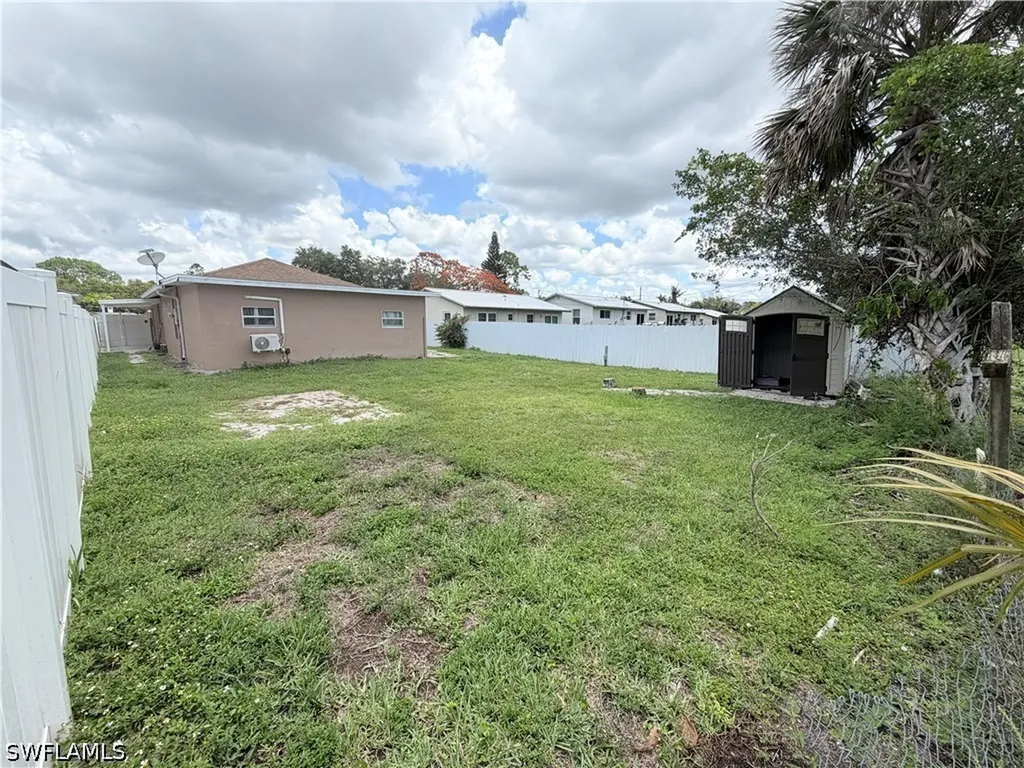 3586 Seagrape Avenue Naples FL 34104