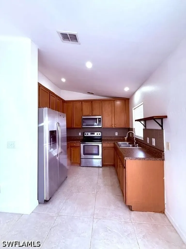 3586 Seagrape Avenue Naples FL 34104