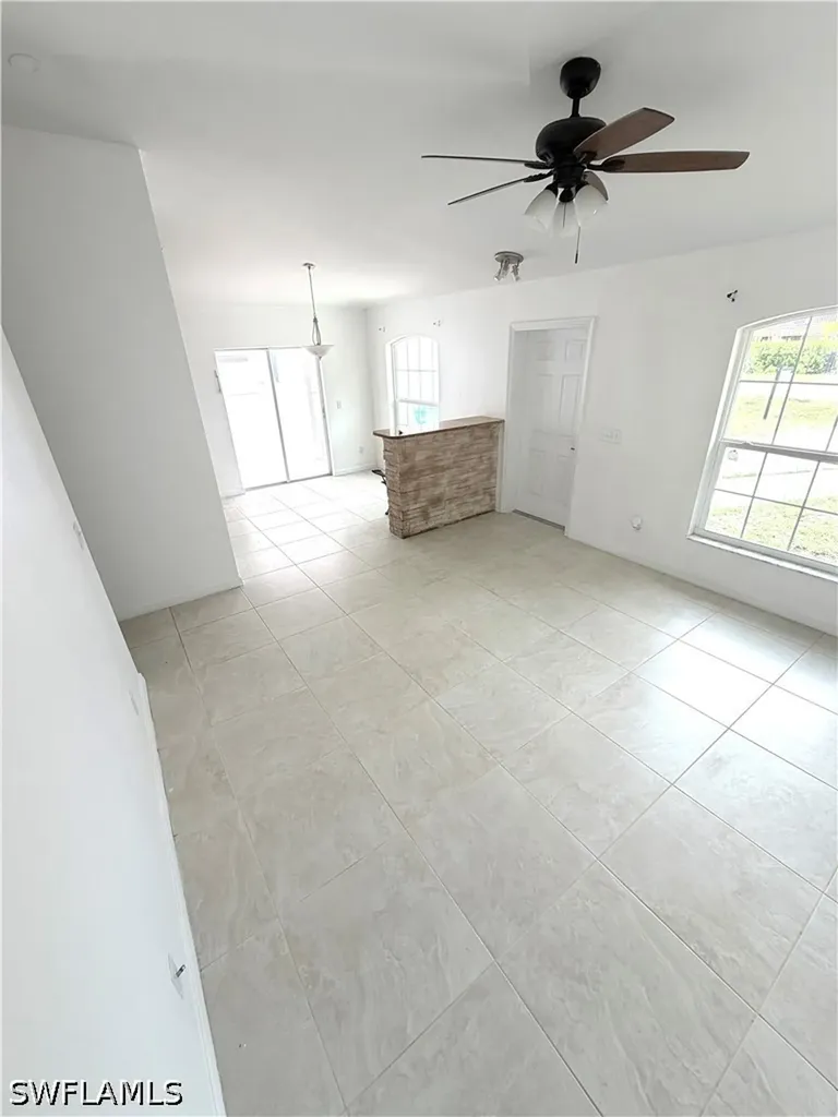 3586 Seagrape Avenue Naples FL 34104