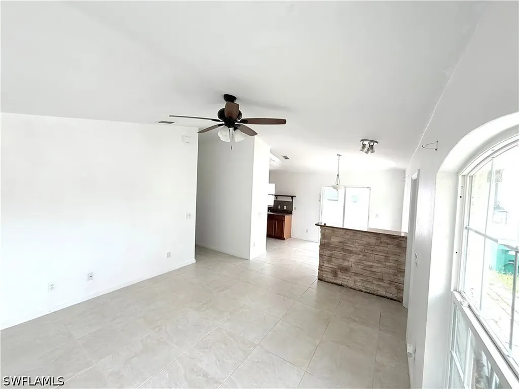 3586 Seagrape Avenue Naples FL 34104