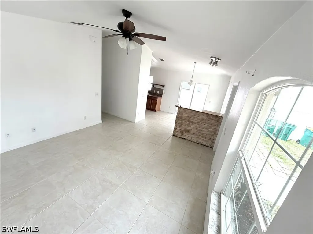 3586 Seagrape Avenue Naples FL 34104