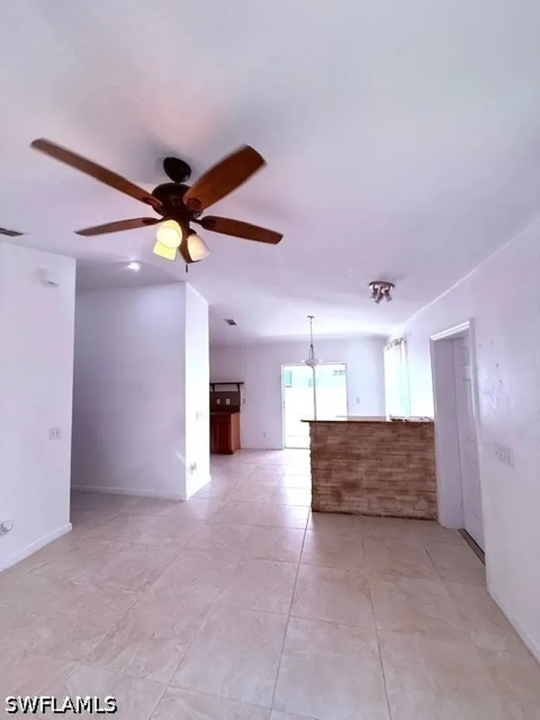 3586 Seagrape Avenue Naples FL 34104
