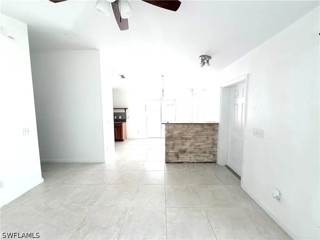 3586 Seagrape Avenue Naples FL 34104