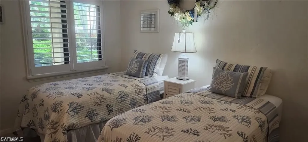 219 Fox Glen Drive Naples FL 34104