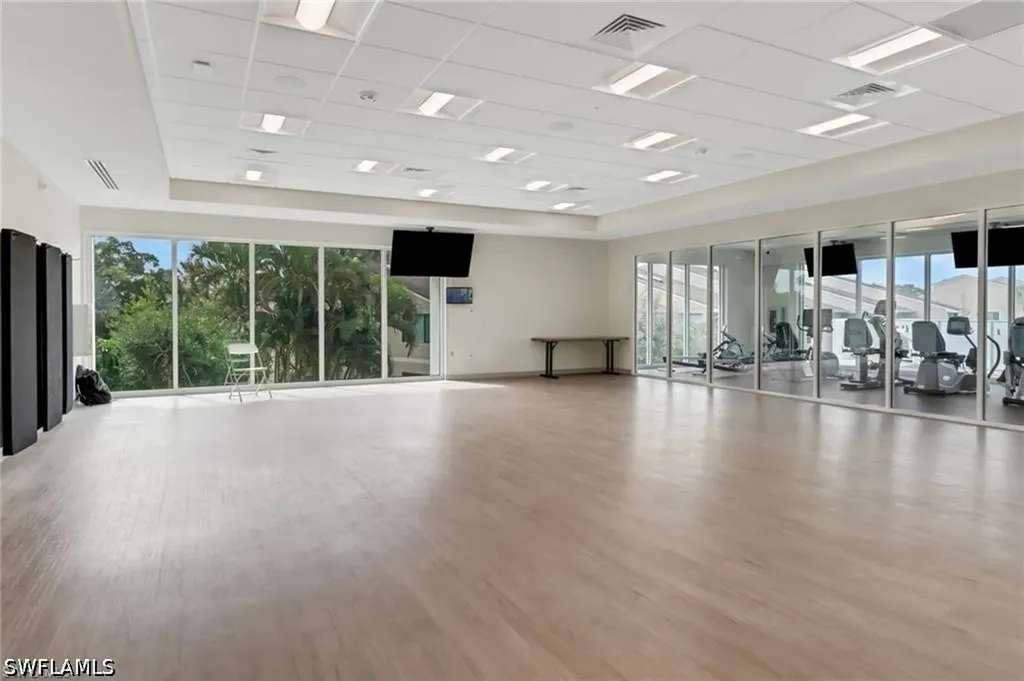 219 Fox Glen Drive Naples FL 34104