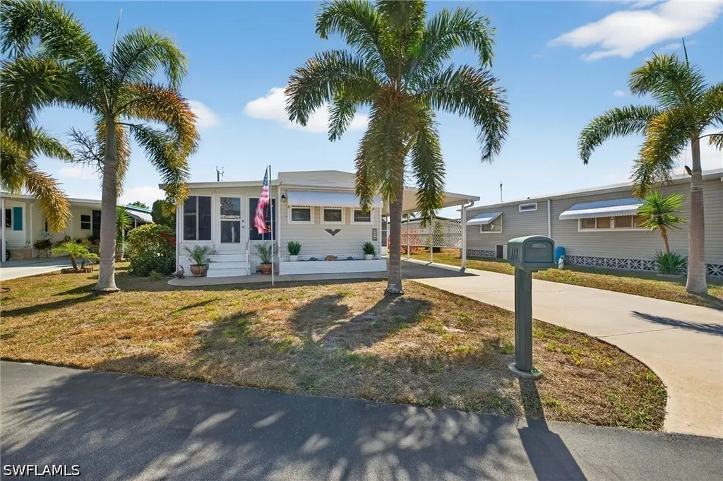 178 Overland Trail North Fort Myers FL 33917