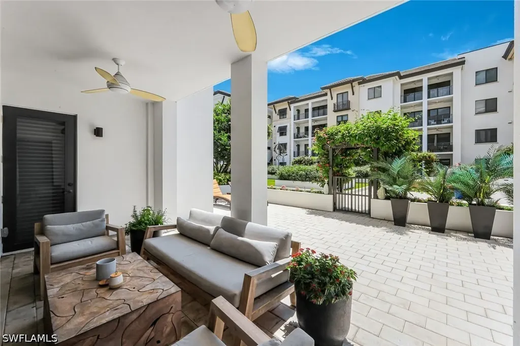 1030 3rd Avenue S Naples FL 34102