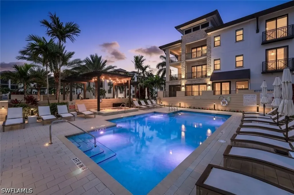 1030 3rd Avenue S Naples FL 34102