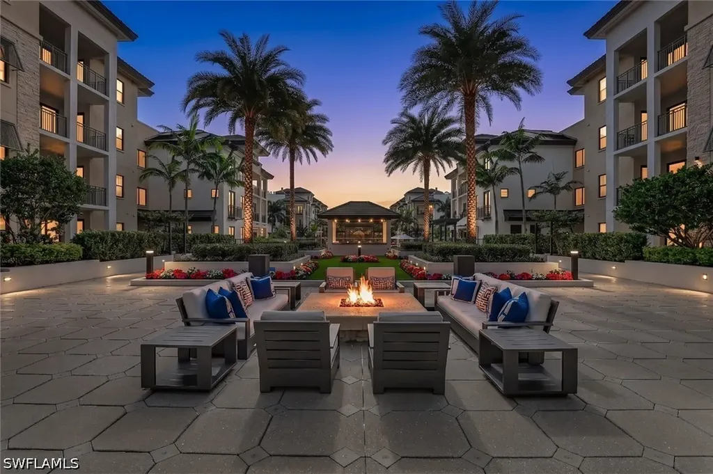1030 3rd Avenue S Naples FL 34102