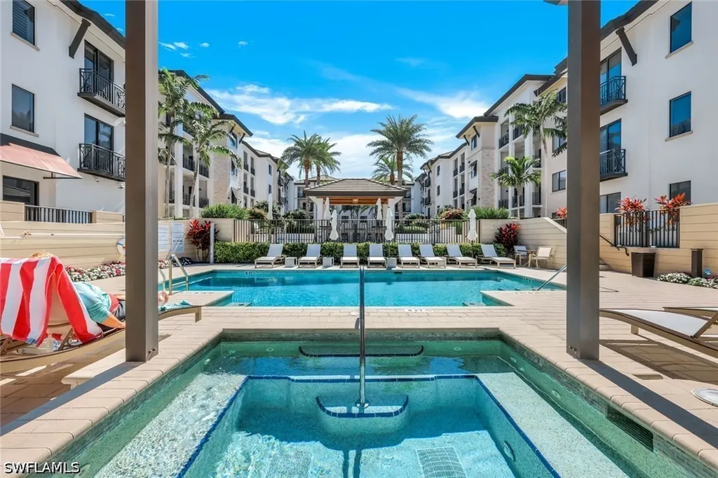 1030 3rd Avenue S Naples FL 34102