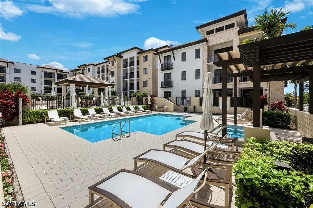 1030 3rd Avenue S Naples FL 34102