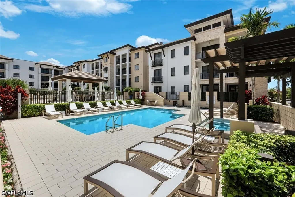 1030 3rd Avenue S Naples FL 34102