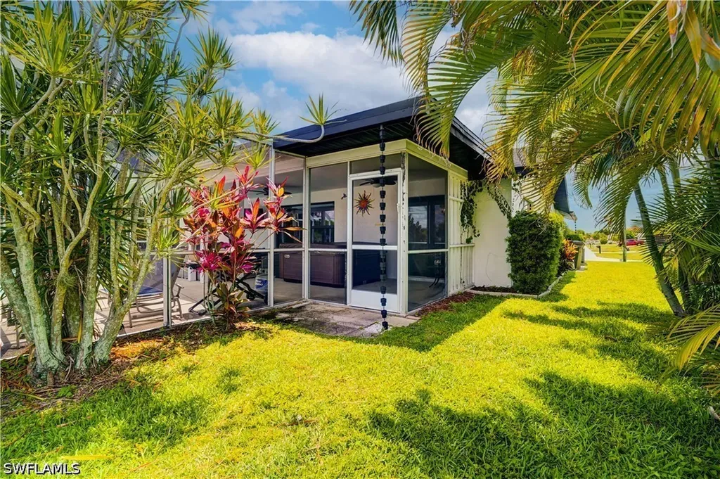 601 SE 23rd Avenue Cape Coral FL 33990