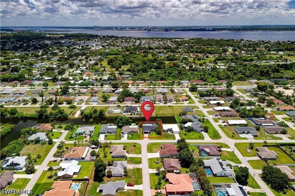 601 SE 23rd Avenue Cape Coral FL 33990